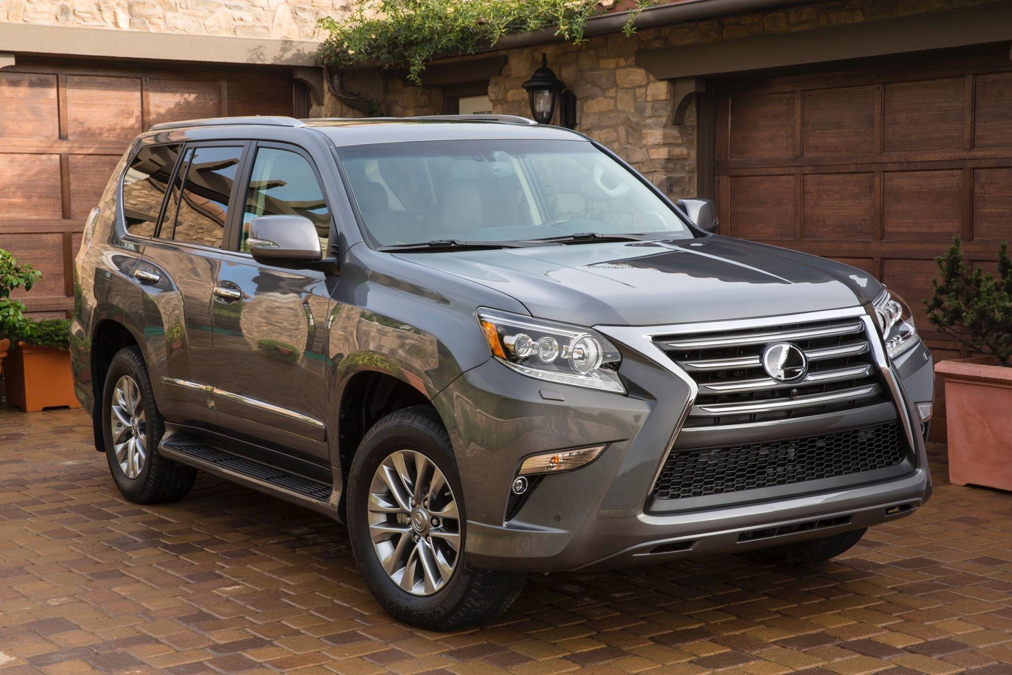 2018 Lexus GX 460 VINs, Configurations, MSRP & Specs AutoDetective